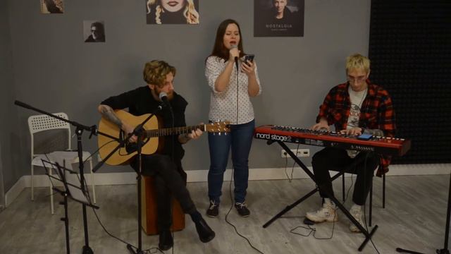 Last Christmas от школы музыки Kaada смотреть онлайн