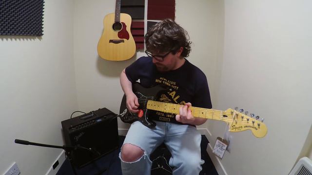 Squier Vintage Modified '70s Stratocaster review смотреть онлайн