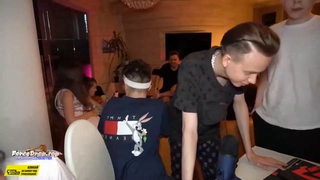 СТРИМХАТА (ФРИК ХАУС) 1 ДЕНЬ | ЗНАКОМСТВО | АРМРЕСТЛИНГ | КРОКОДИЛ (1 часть) смотреть онлайн