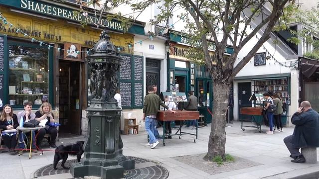 3 "Must See" Places for Book Lovers in Paris! смотреть онлайн