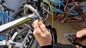 Почему нельзя пристегивать велосипед на бронированный трос и как он вскрывается за три минуты