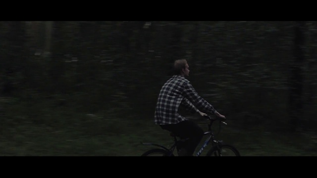 Поворот не туда (трейлер) смотреть онлайн