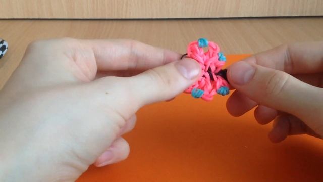 Все фигурки из резинок, термомозаики и бумаги, а также браслеты с ноября по конец февраля смотреть онлайн