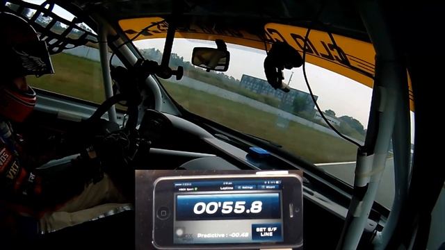 VBox Sport 20Hz GPS logger sync with iPhone for Predictive Lap Time смотреть онлайн
