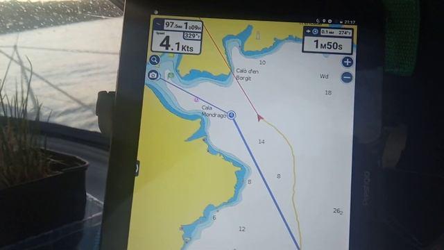 Подхожу к живописной бухте на острове Майорка смотреть онлайн