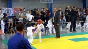 12. Юные каратисты на соревнованиях, категория 4-5 лет