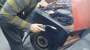 Ваз 2105 замена переднего крыла и ремонт ниши запаски