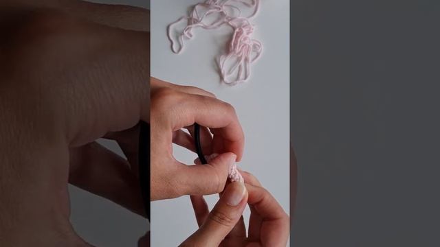 Аксессуары своими руками. Handmade. Как сделать резинку для волос своими руками? Зайка крючком смотреть онлайн