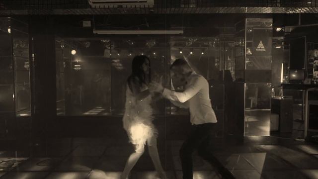 Танцевальный клип чб смотреть онлайн