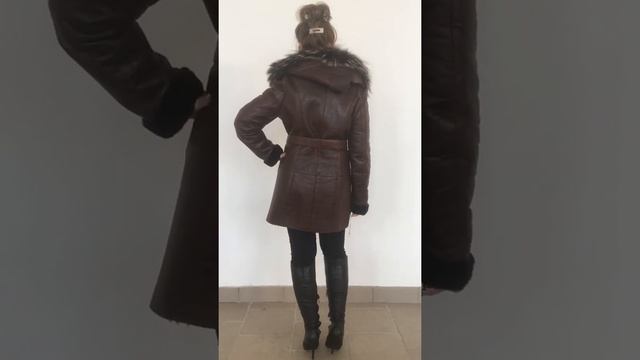 Дубленка женская 12500 ₽, натуральная с капюшоном р.48 /10675/ смотреть онлайн