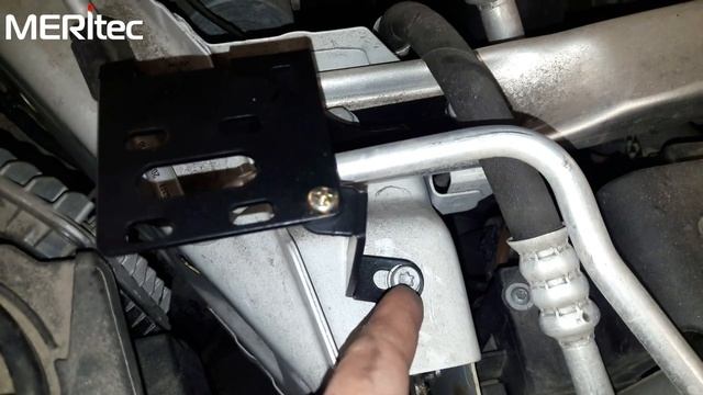 BMW X5/X6 (F-поколение) & Defen.time - видеоинструкция по установке блокиратора капота смотреть онлайн