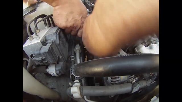 2000 Toyota Camry Alternator R and R смотреть онлайн