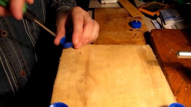 Ножки для подставки из бутылочных крышек. смотреть онлайн