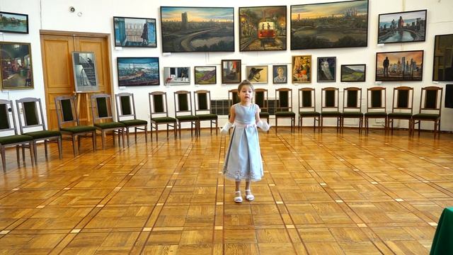Агния Барто "В театре". Алина Крымская, 6 лет смотреть онлайн