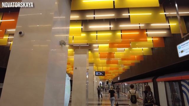 MÉTRO de MOSCOU (PT.2) - Un Régal pour les Yeux ! ?? {VLOG} смотреть онлайн