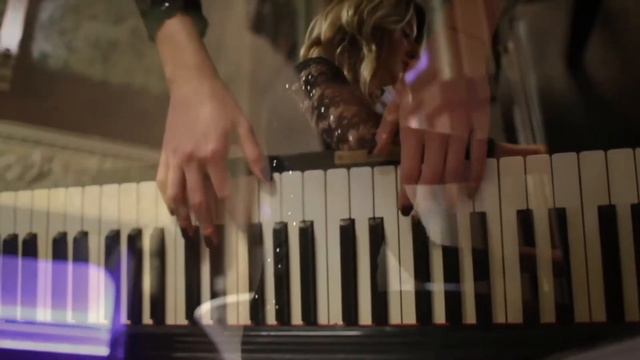 Презентация репетитора по фортепиано и сольфеджио Анны Олеговны (Ludovico Einaudi - Fly) смотреть онлайн