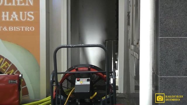 Kellerbrand in der Grevenbroicher Innenstadt смотреть онлайн