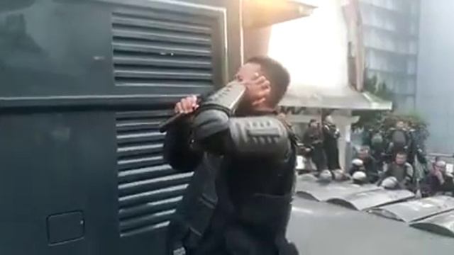 МошАллоh армя Индонезия в службе читают НАМАЗ смотреть онлайн