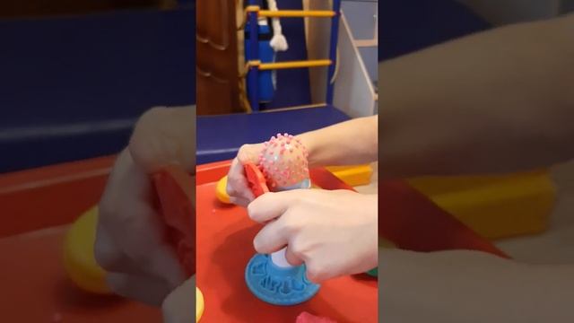 растут волосы!!!!????Play-Doh продолжение 2 смотреть онлайн