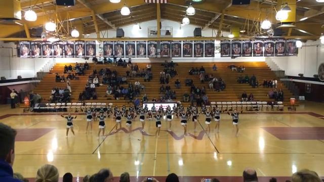 Mt. Whitney Pioneers Cheer and Elevate perform during halftime of varsity basketball game смотреть онлайн