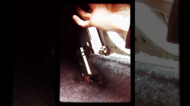 Диагностический разъём в Honda Civic 1.5i 1996 смотреть онлайн