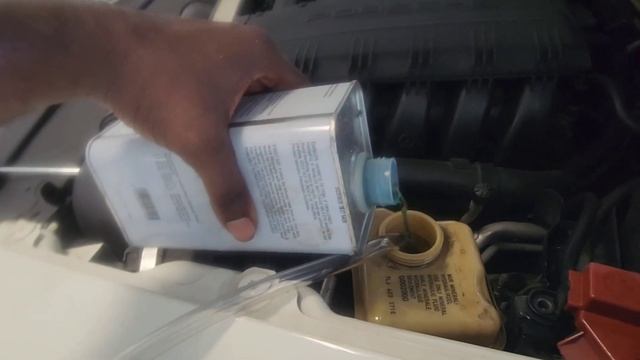 Porsche Cayenne - Flushing steering fluid the easy way! смотреть онлайн