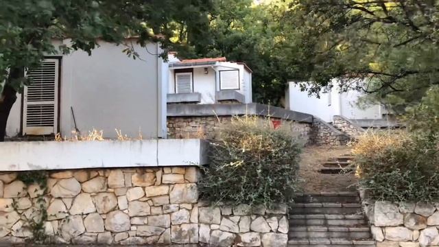 Hotel Komodor Orebic - a ruined treasure of Croatia смотреть онлайн
