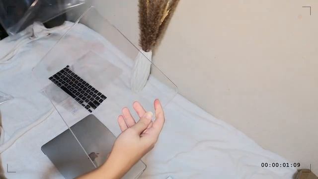 MacBook Pro 2020 M1 Unboxing of Accessories from Shopee смотреть онлайн