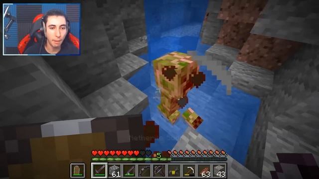 Minecraft UHC but you can craft any item from netherite... смотреть онлайн