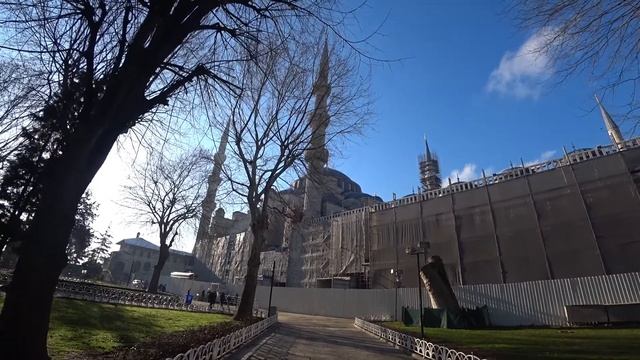 СТАМБУЛ 2022 / ПОСМОТРЕЛИ ГОЛУБУЮ МЕЧЕТЬ / НАШ ПЕРВЫЙ ДЕНЬ В СТАМБУЛЕ / ПАРК СУЛТАНАХМЕТ смотреть онлайн