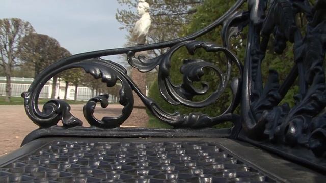 Видео прогулки по... Парки Москвы. Кусково.Ч.1. Скамейка. смотреть онлайн