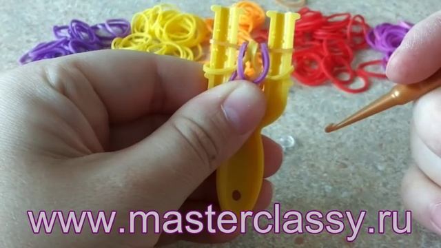 Браслет на рогатке из резинок Loom. Сердечки: лучшее видео