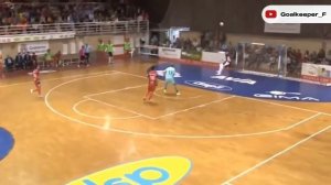 Крутые сейвы мини-футбол/goalkeeper saves futsal(часть 1)