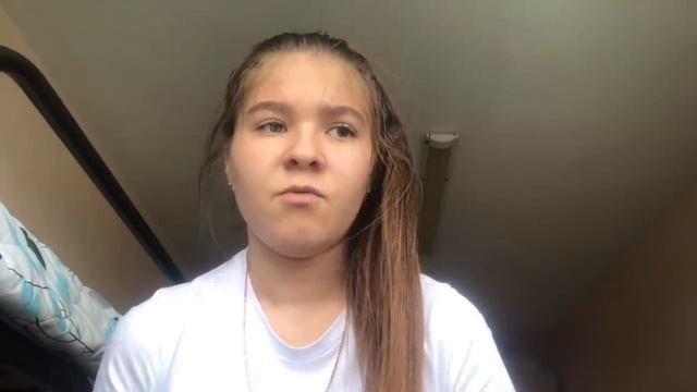 Пол дня ревела.Мама переживала.А меня на рыбалку? смотреть онлайн