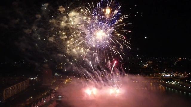 Салют в честь дня города Йошкар Олы,респ.Марий Эл 14.08.2021г. смотреть онлайн