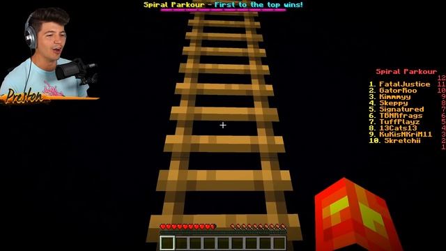 100 Players vs GIANT Parkour Spiral! - Minecraft смотреть онлайн