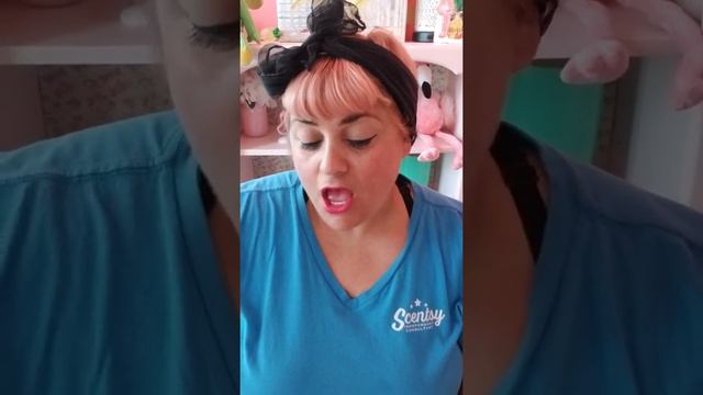 List of the Returning Scents in the Scentsy Fall/Winter 2018 Catalog VIDEO 1 смотреть онлайн