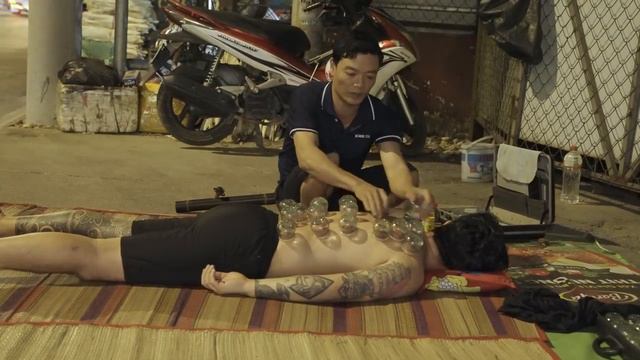 🔥 Crazy $2 Highway Fire Massage ｜ Cupping & Massage ASMR Ho Chi Minh смотреть онлайн