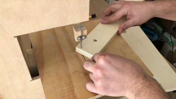 Building The 3 in 1 Sanding Station Part:1 ( Belt Sander, Disc Sander, Edge Sander )