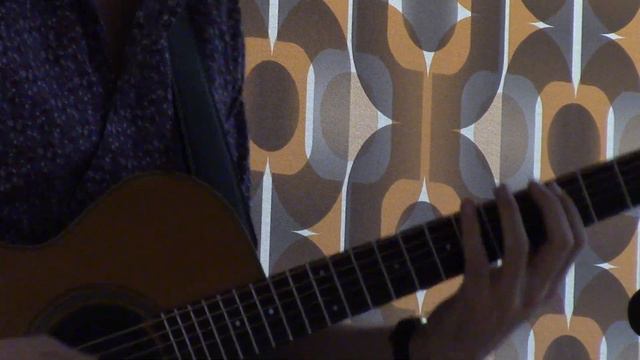 Visit Joe Robinson Workshop - Can't buy me love, Misty, Daddy Longlicks in close up (Joes12.com) смотреть онлайн