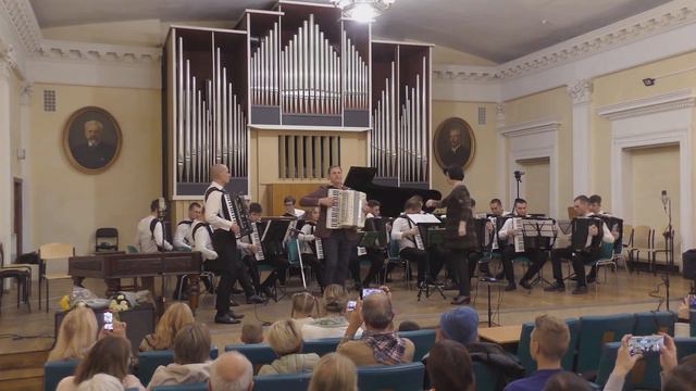 Ян Табачник - "Концертне танго" \\ Дмитро Мотузок та Олег Микитюк оркестр «GRAND ACCORDEON» смотреть онлайн