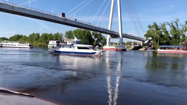 Тюмень, прогулка по набережной Туры смотреть онлайн