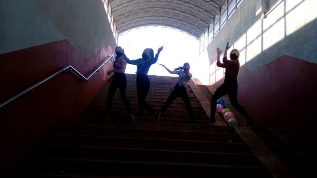 ★ТАНЕЦ ПОД СТРАННЫЙ УСПЕШНАЯ ГРУППА★ смотреть онлайн