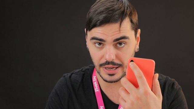 Стоит ли брать iPhone XR в 2020? смотреть онлайн
