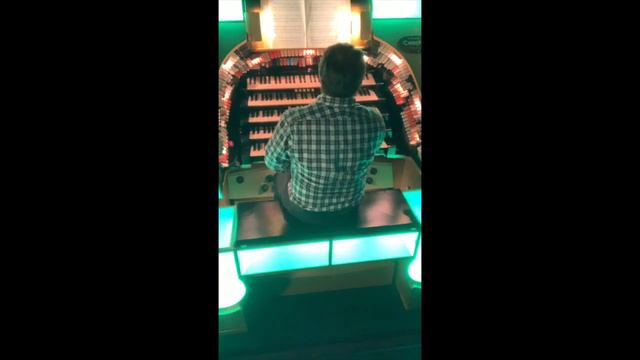 Rose of England by Ivor Novello played by Donald MacKenzie смотреть онлайн