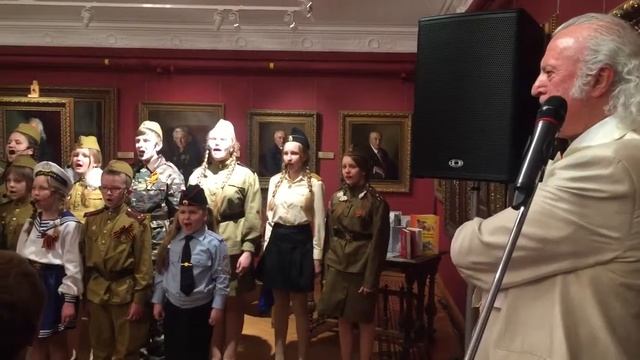 Илья Резник и Маленькая страна. Попурри военных песен. смотреть онлайн