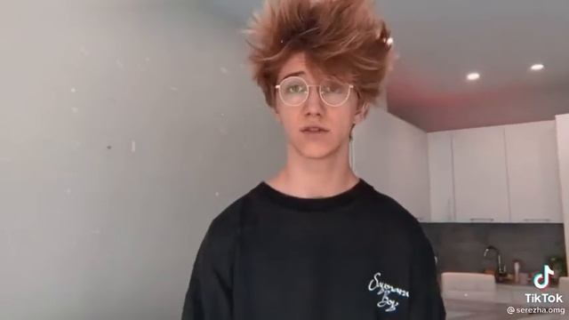 НЕ ПЛАЧЬ, ПРОШУ, Я ТОЖЕ НЕ ВЫВОЖУ смотреть онлайн