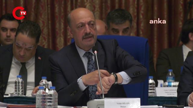 Bakan Vedat Bilgin'den bir EYT açıklaması daha: Kritik ayrıntıları tek tek anlattı смотреть онлайн