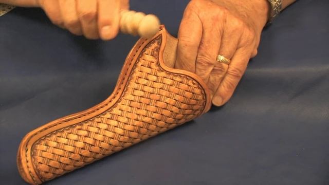 Multi-Size Wood Slicker On Leather Guide смотреть онлайн