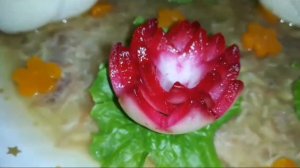 Варианты оформления холодца !